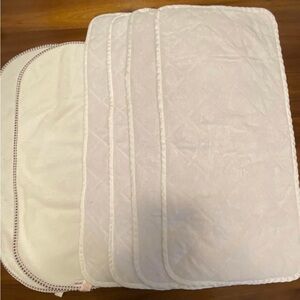 Munchkin Waterproof Burp Cloths / Changing Pads – Lot of 6 – White